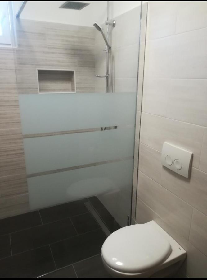Apartman Hric -50M Od Plaze- Мали-Лошинь Экстерьер фото